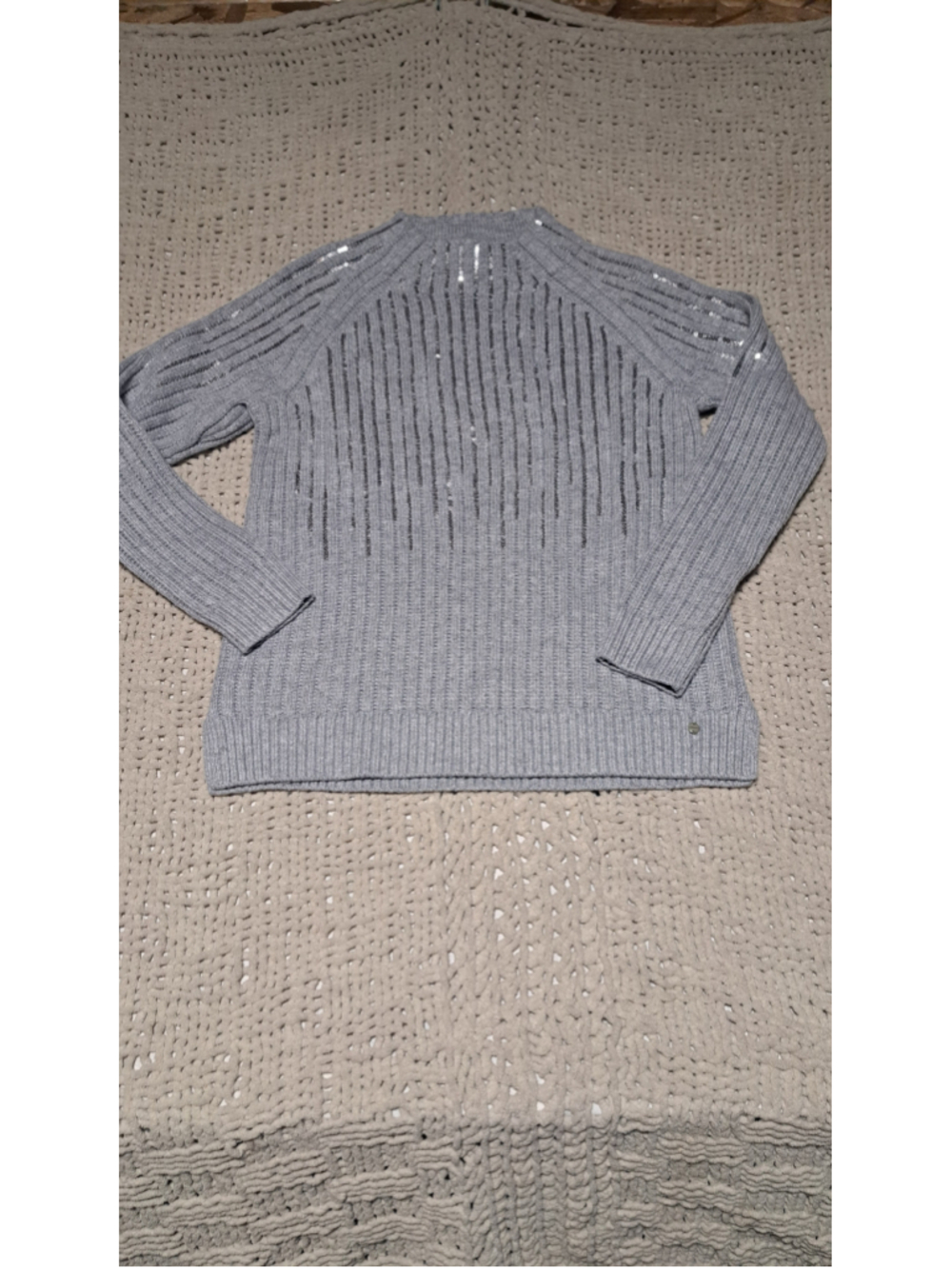 789 - Women's Olsen Grey Sequin Ribbed Pullover Sweater Size S